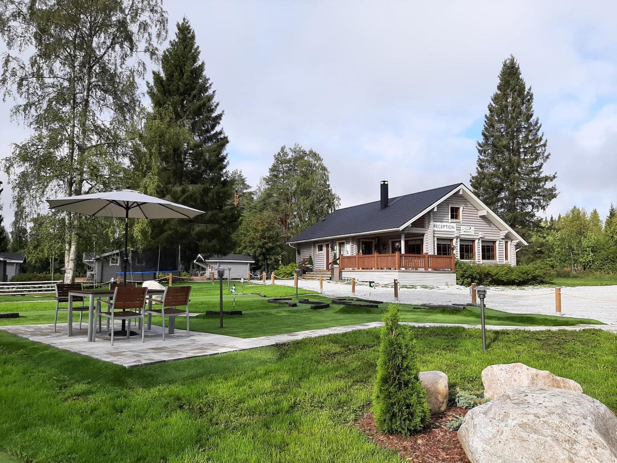 Huhtaniemen Moekkikylae Hotel Veteli Exterior photo